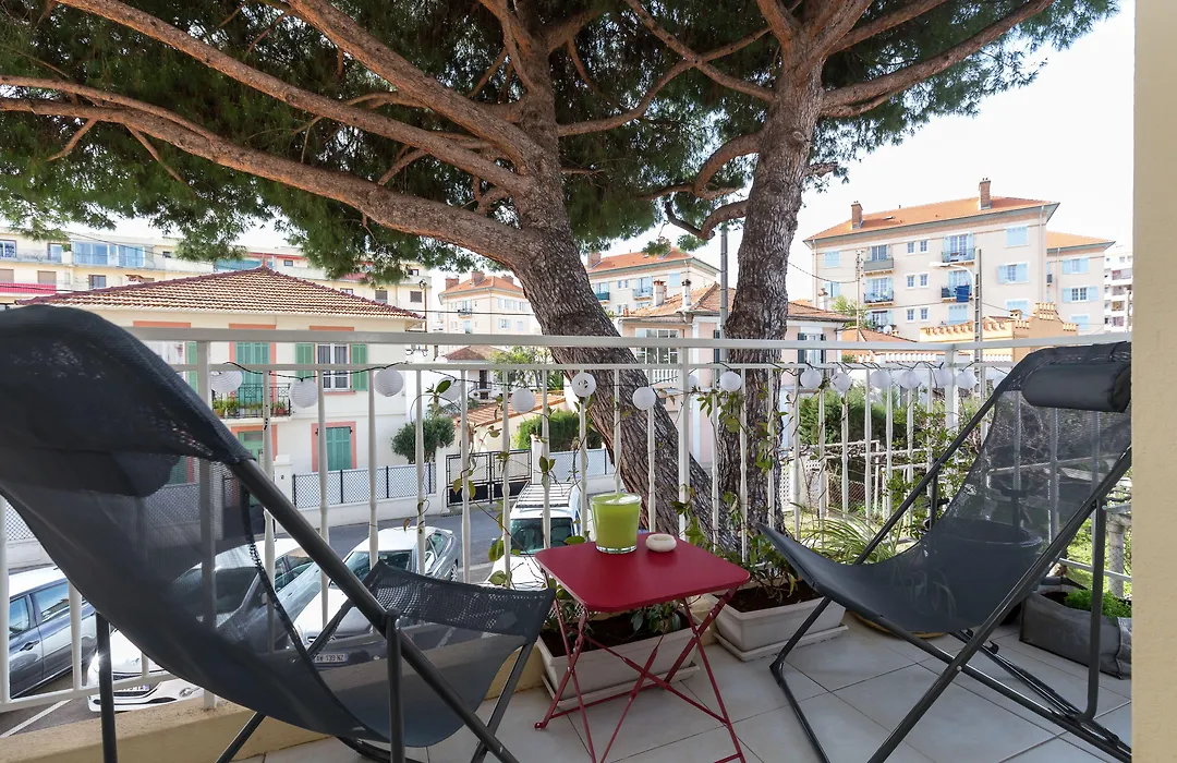 Cannes City B&B-1
